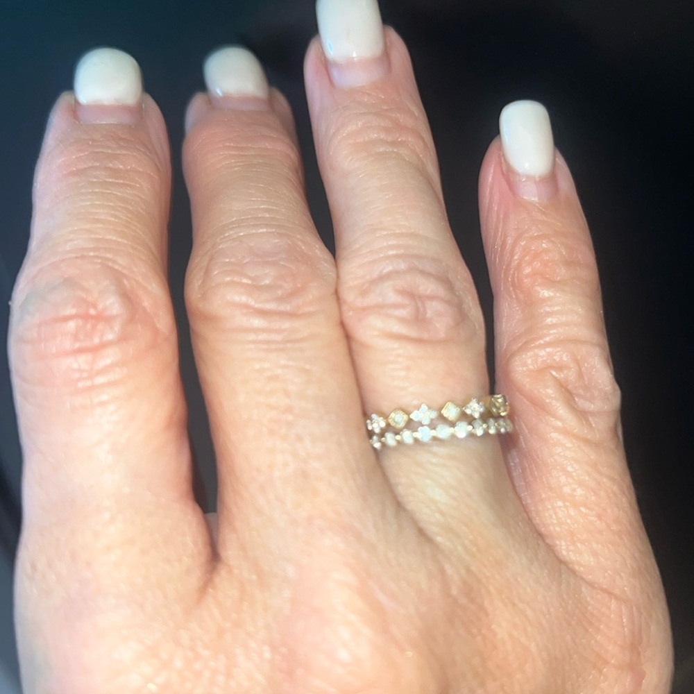 Stackable diamond rings